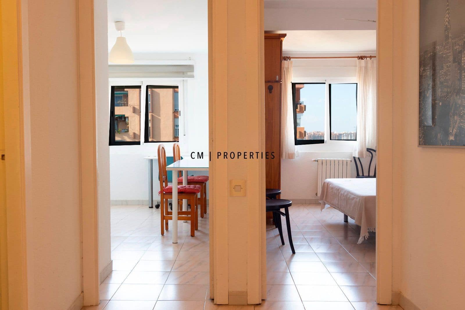 2 bedroom Flat for rent in Valencia city with garage - € 1,200 (Ref: 9506597)