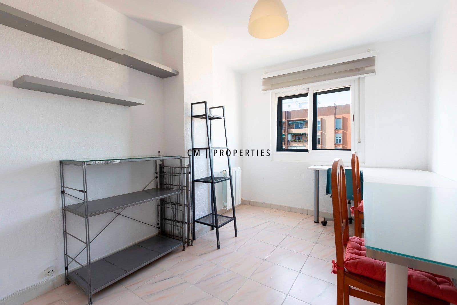 2 bedroom Flat for rent in Valencia city with garage - € 1,200 (Ref: 9506597)