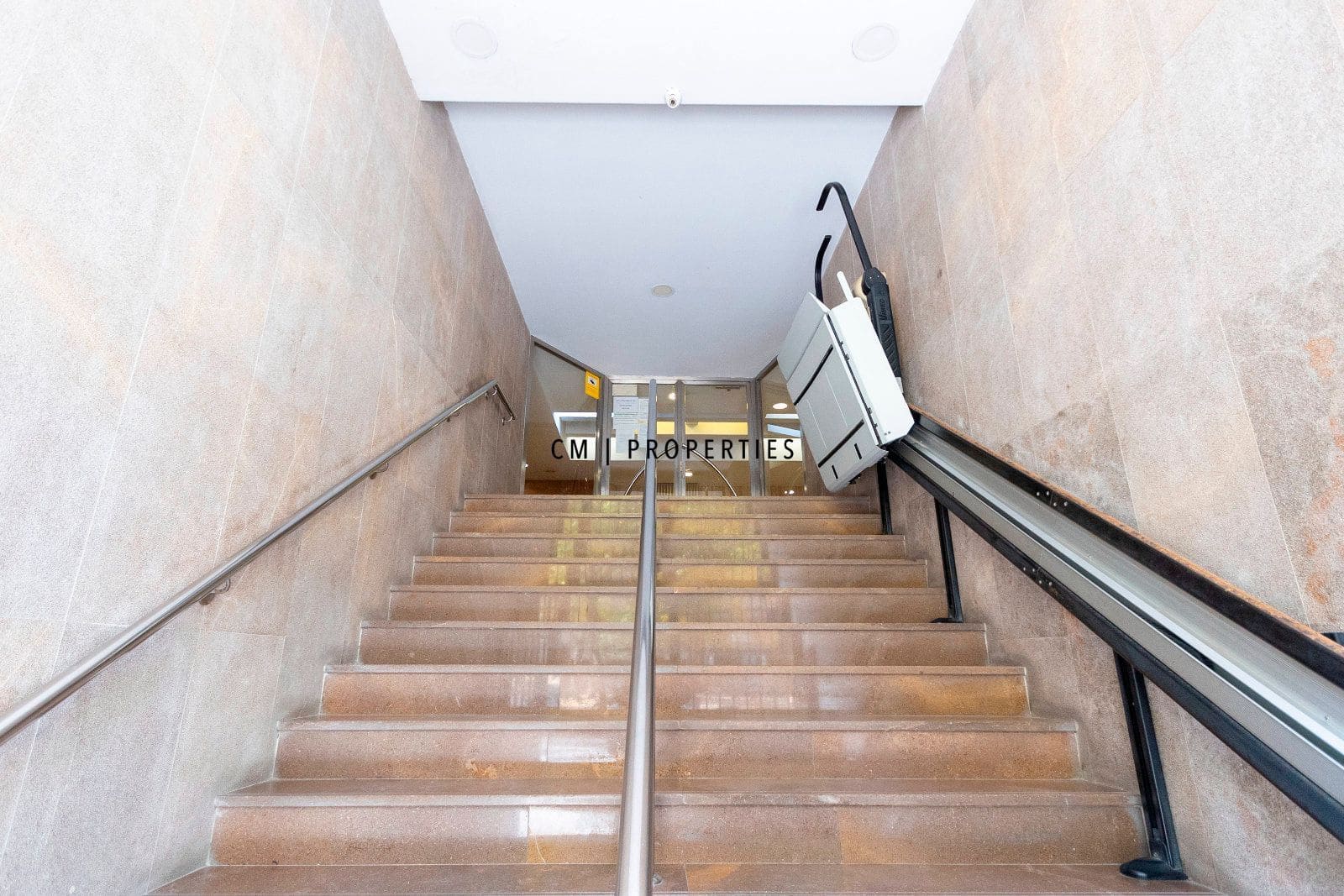 2 bedroom Flat for rent in Valencia city with garage - € 1,200 (Ref: 9506597)