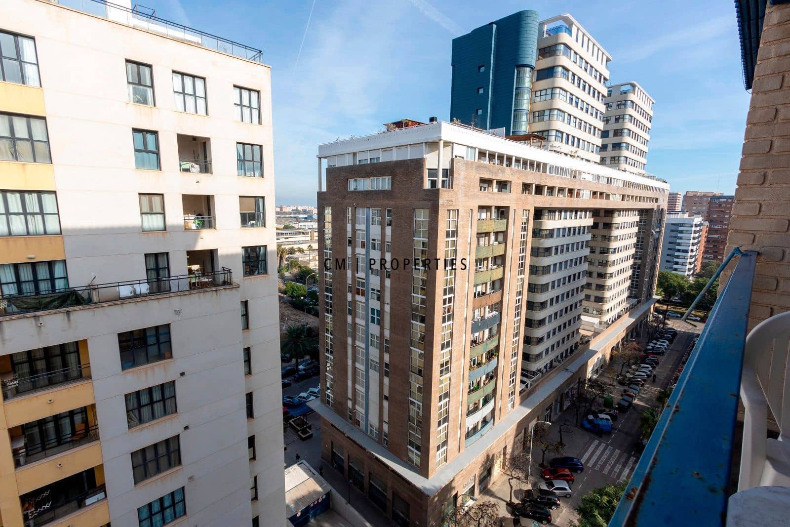 2 bedroom Flat for rent in Valencia city with garage - € 1,200 (Ref: 9506597)