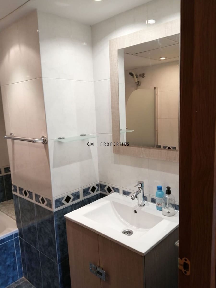 4 bedroom Flat for rent in Valencia city with garage - € 2,500 (Ref: 9506598)