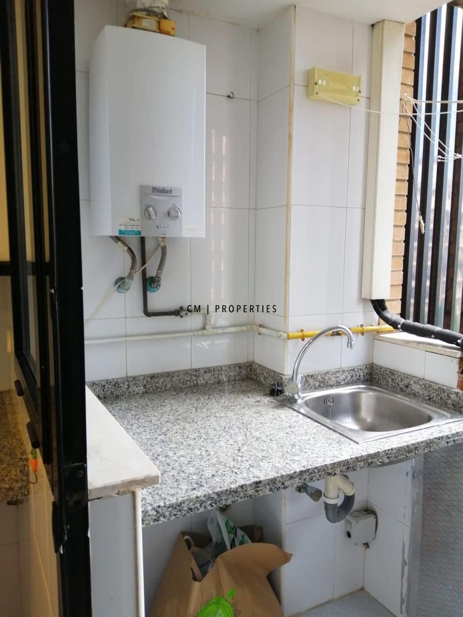 4 bedroom Flat for rent in Valencia city with garage - € 2,500 (Ref: 9506598)