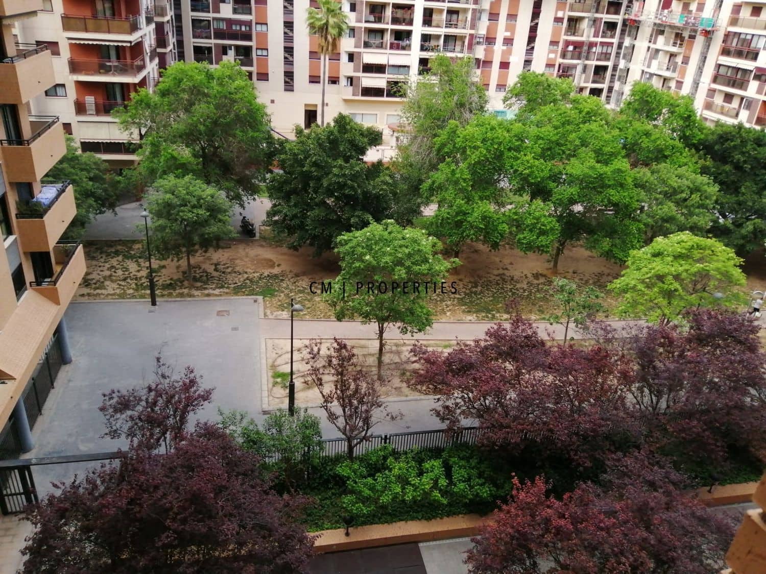 4 bedroom Flat for rent in Valencia city with garage - € 2,500 (Ref: 9506598)