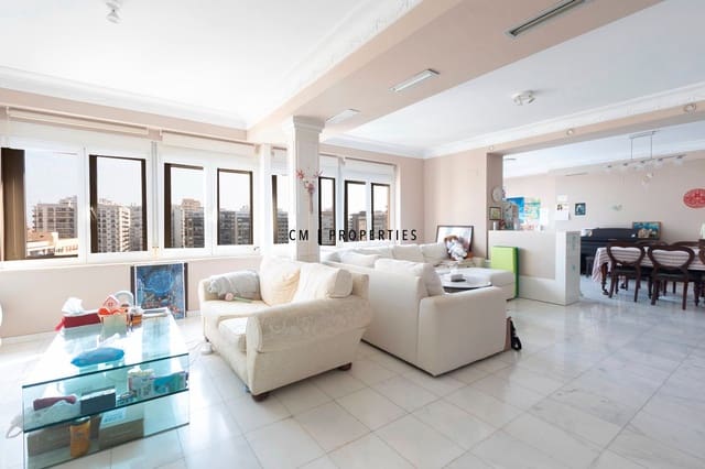 5 quarto Apartamento para venda em Valência cidade com garagem - 1 125 000 € (Ref: 9506599)