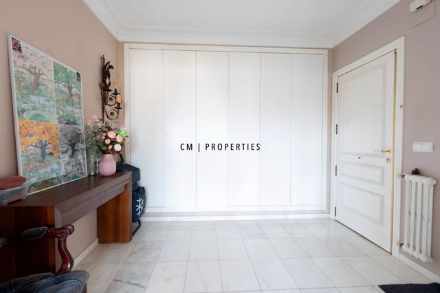 5 quarto Apartamento para venda em Valência cidade com garagem - 1 125 000 € (Ref: 9506599)