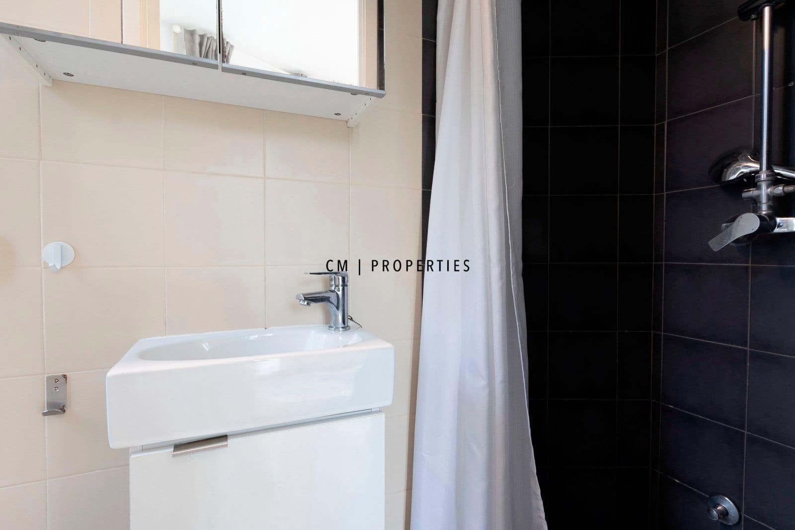 1 bedroom Flat for rent in Valencia city - € 1,050 (Ref: 9508984)