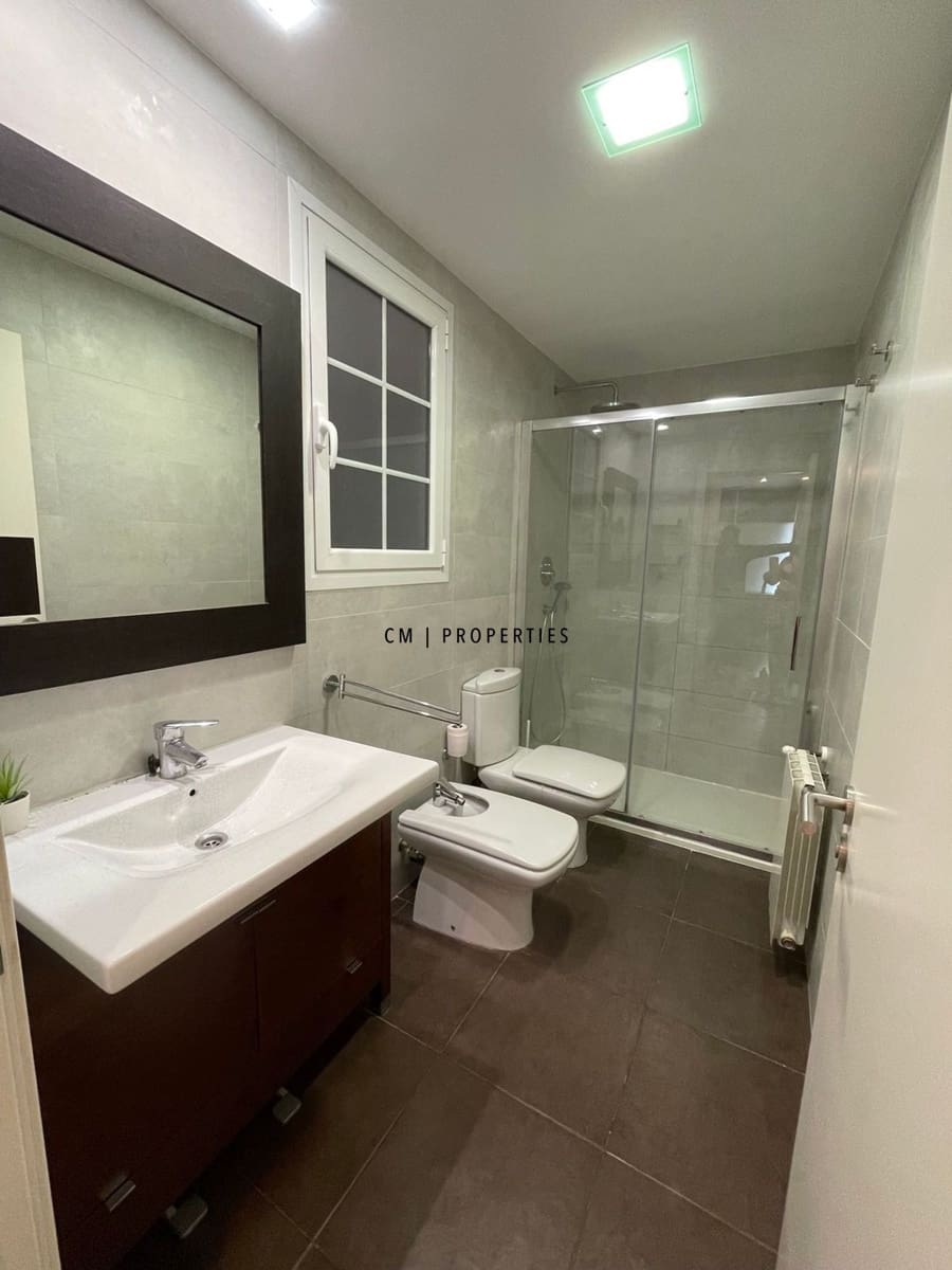 2 bedroom Flat for rent in Valencia city - € 1,700 (Ref: 9510133)