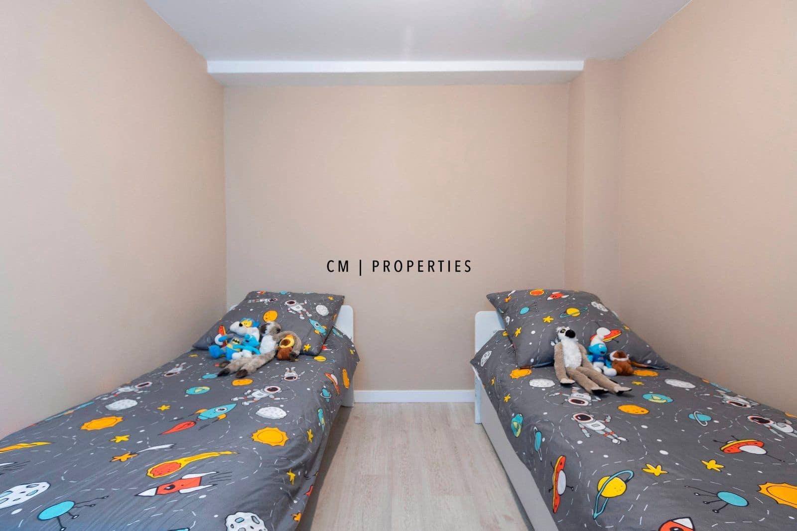 3 bedroom Flat for rent in Valencia city - € 1,450 (Ref: 9511396)