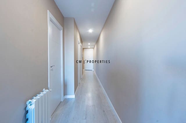 3 soveværelse Lejlighed til leje i Valencia by - € 1.450 (Ref: 9511396)