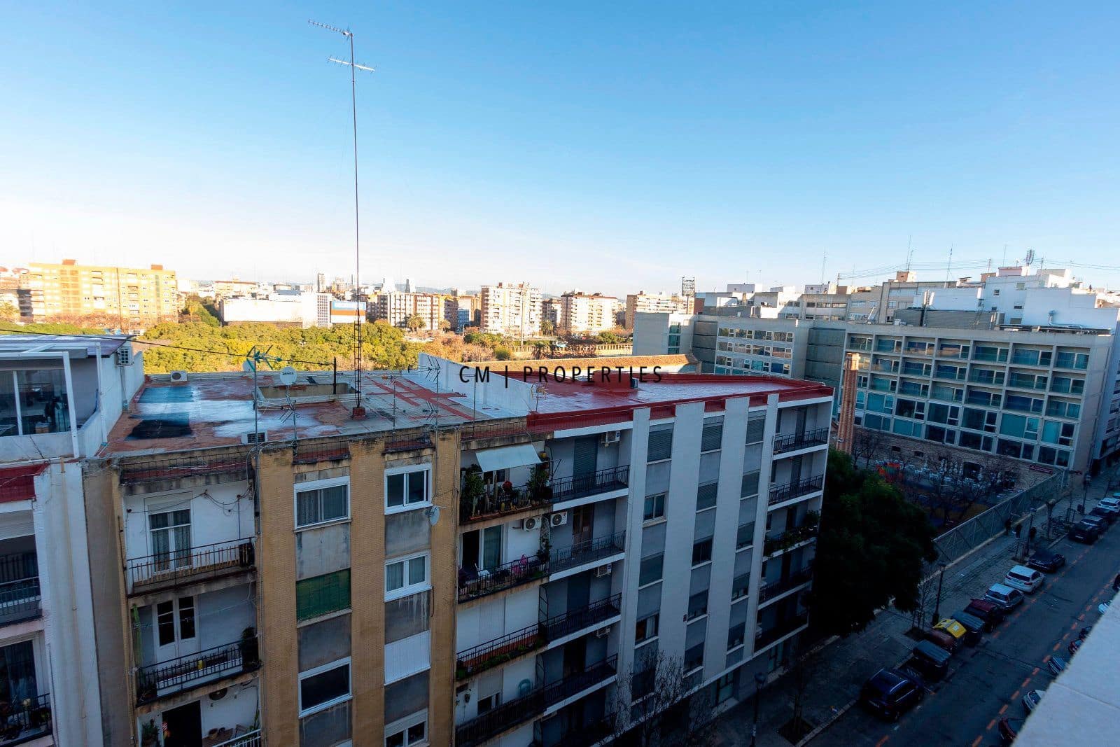3 bedroom Flat for rent in Valencia city - € 1,450 (Ref: 9511396)