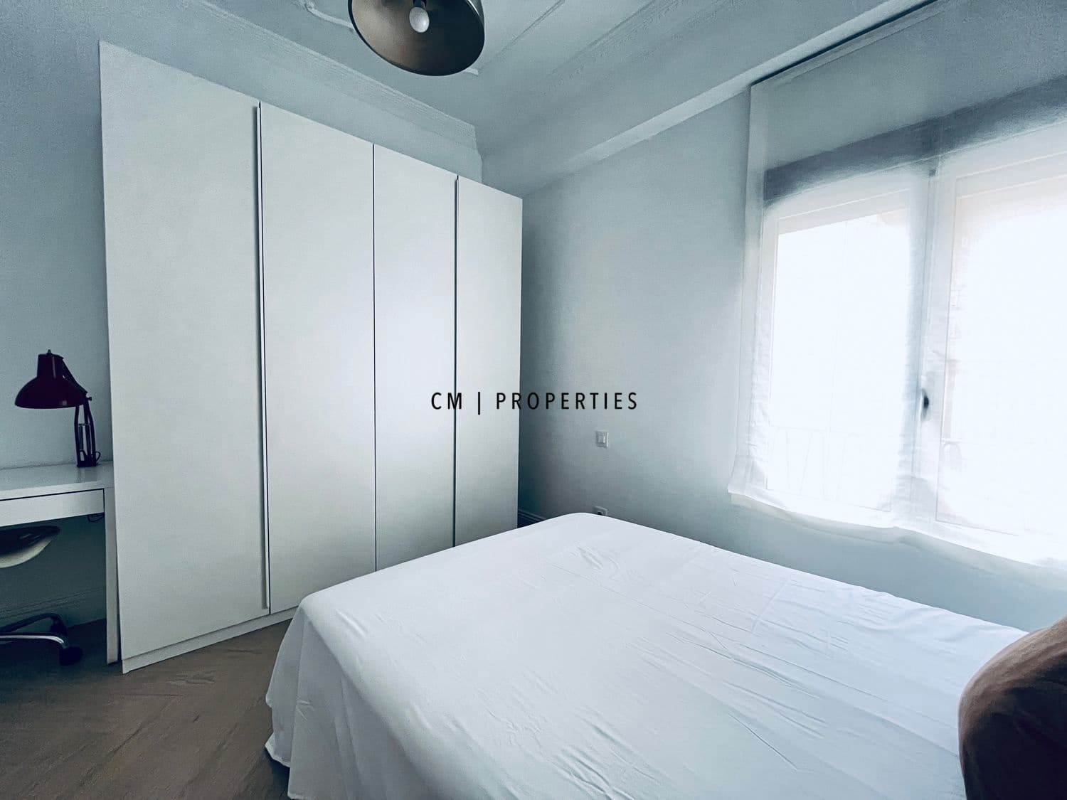 4 quarto Apartamento para arrendar em Valencia cidade com garagem - 2 490 € (Ref: 9524593)