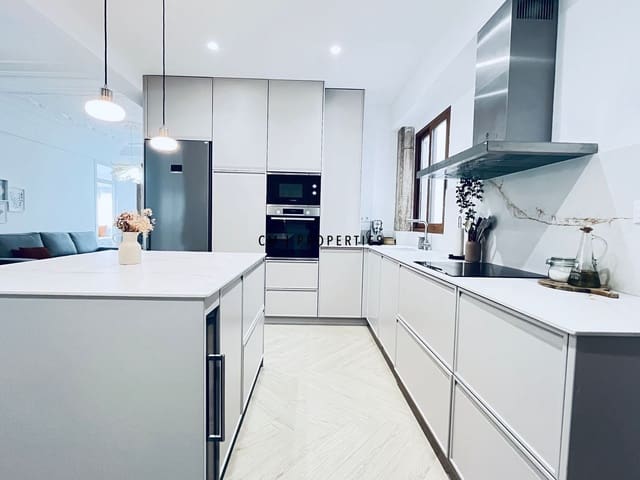 4 makuuhuone Asunto vuokrattavana paikassa Poblats Maritims, Valencia kaupunki mukana 
autotalli - 2 490 € (Ref: 9524593)