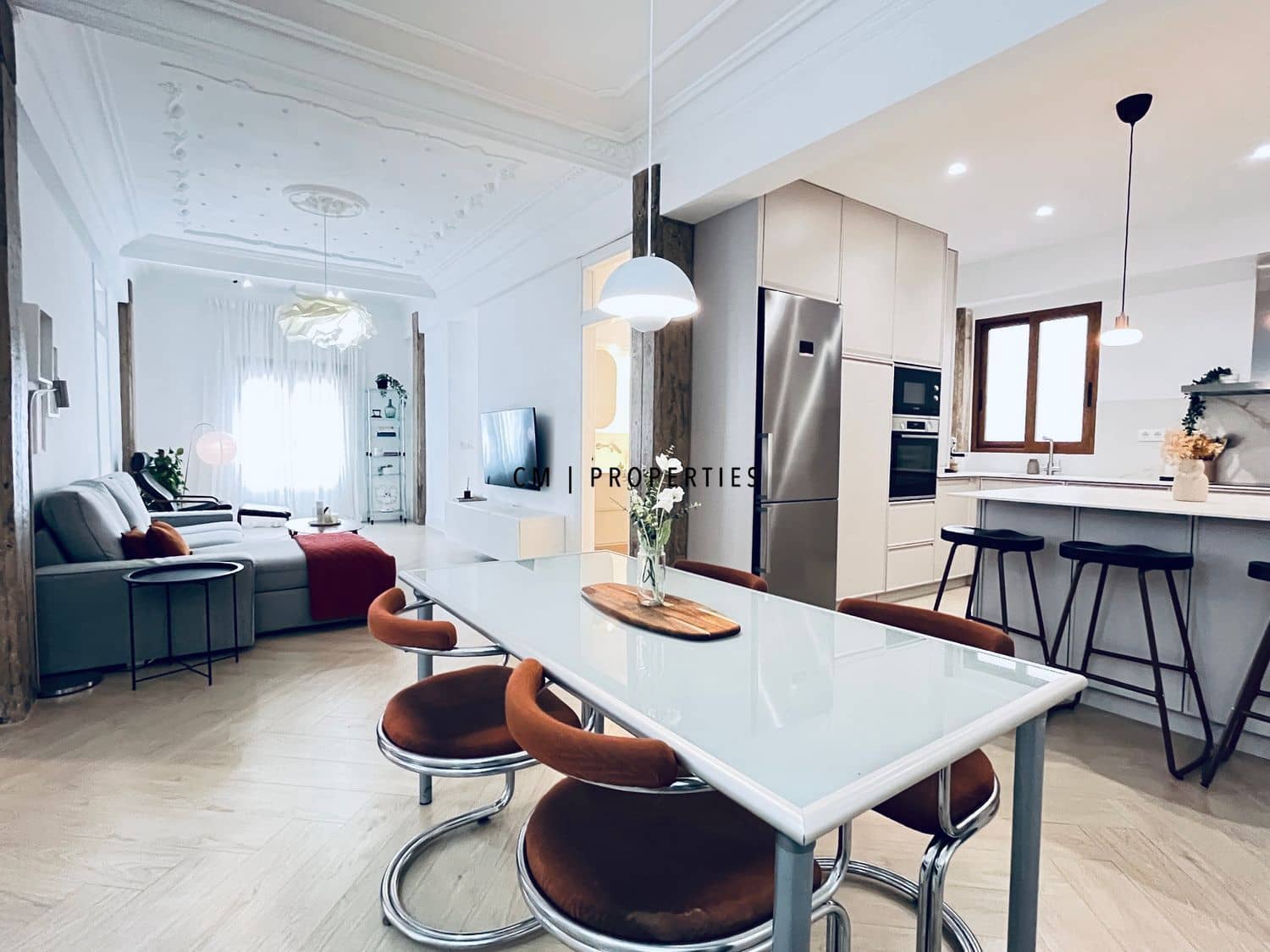 4 quarto Apartamento para arrendar em Valencia cidade com garagem - 2 490 € (Ref: 9524593)