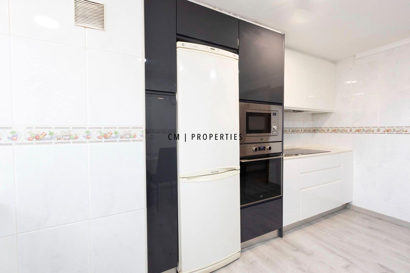 4 soveværelse Lejlighed til salg i Valencia by - € 460.000 (Ref: 9525270)