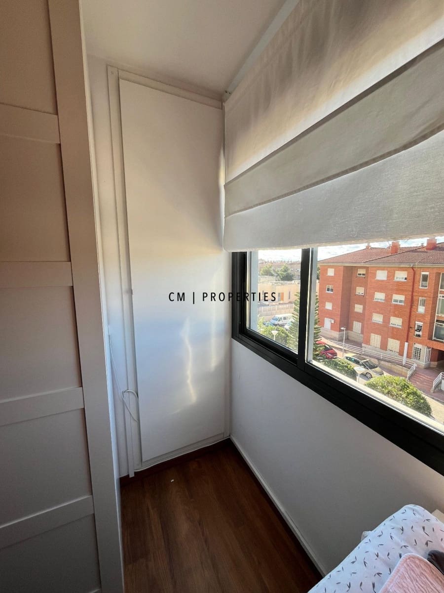 3 slaapkamer Flat te huur in Paterna met garage - € 1.100 (Ref: 9525591)