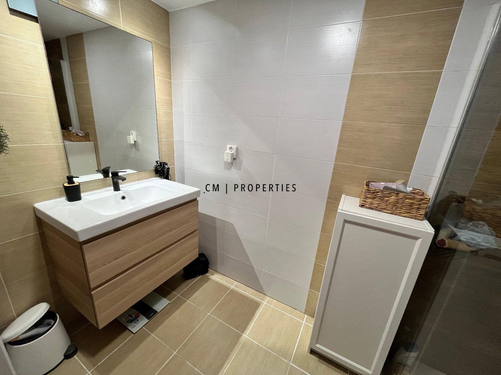 3 slaapkamer Flat te huur in Paterna met garage - € 1.100 (Ref: 9525591)