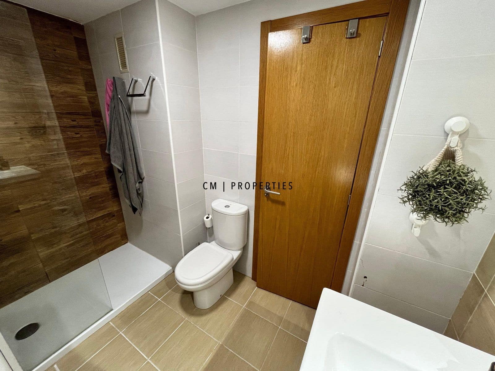 3 slaapkamer Flat te huur in Paterna met garage - € 1.100 (Ref: 9525591)