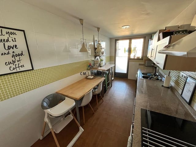 3 slaapkamer Flat te huur in Paterna met garage - € 1.100 (Ref: 9525591)