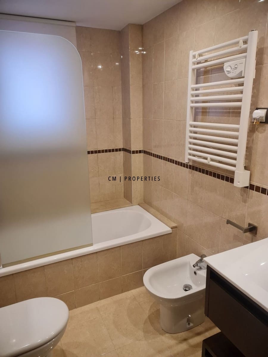 2 soverom Leilighet til leie i Valencia by - € 1 100 (Ref: 9525754)