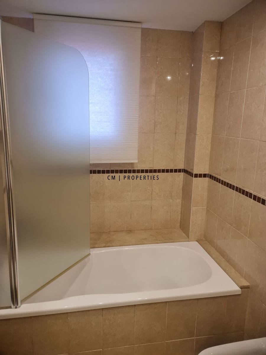 2 soverom Leilighet til leie i Valencia by - € 1 100 (Ref: 9525754)