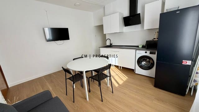 Piso de 3 habitaciones en València ciudad en alquiler - 1.250 € (Ref: 9525875)