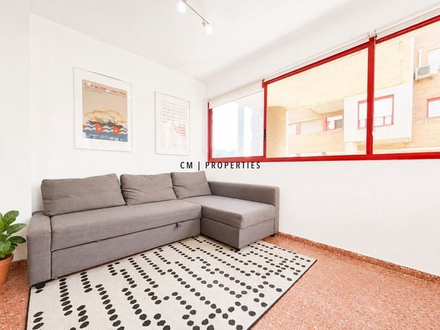 4 makuuhuone Asunto vuokrattavana paikassa Quatre Carreres, Valencia kaupunki - 1 500 € (Ref: 9528784)