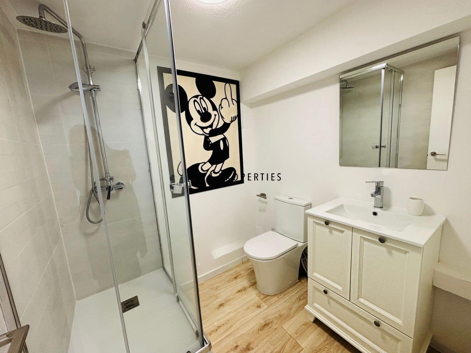 2 soverom Villa til leie i Torrent - € 1 300 (Ref: 9529008)