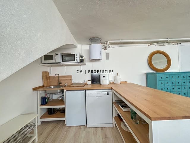 2 soverom Villa til leie i Torrent - € 1 300 (Ref: 9529008)