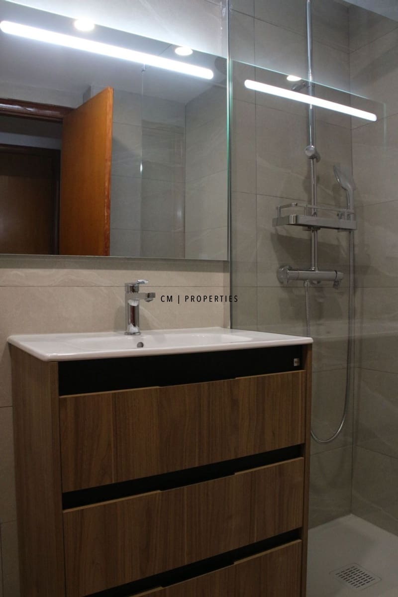 3 sypialnia Mieszkanie do wynajęcia w Miasto Walencja z garażem - 1 500 € (Ref: 9529009)