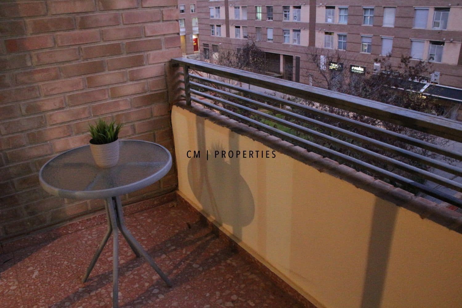 3 sypialnia Mieszkanie do wynajęcia w Miasto Walencja z garażem - 1 500 € (Ref: 9529009)