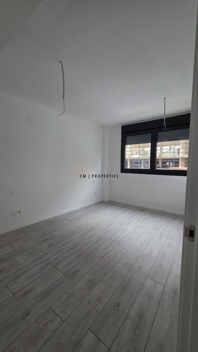 Piso de 2 habitaciones en Manises en alquiler con garaje - 1.400 € (Ref: 9529010)