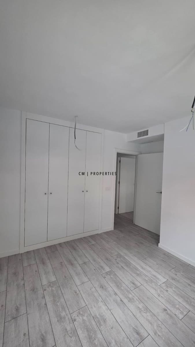 Piso de 2 habitaciones en Manises en alquiler con garaje - 1.400 € (Ref: 9529010)