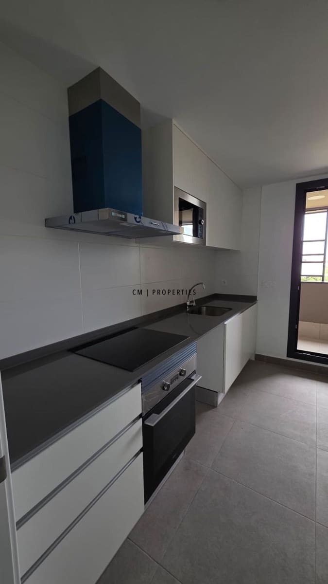 Piso de 2 habitaciones en Manises en alquiler con garaje - 1.400 € (Ref: 9529010)