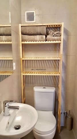 1 slaapkamer Flat te huur in Valencia stad met zwembad garage - € 1.100 (Ref: 9529412)