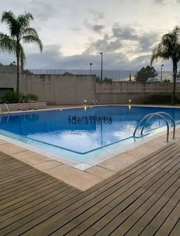 1 quarto Apartamento para arrendar em Valência cidade com piscina garagem - 1 100 € (Ref: 9529412)