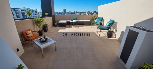 Penthouse de 3 chambres à louer à Poblats Maritims, Valence ville - 2 000 € (Ref: 9531986)