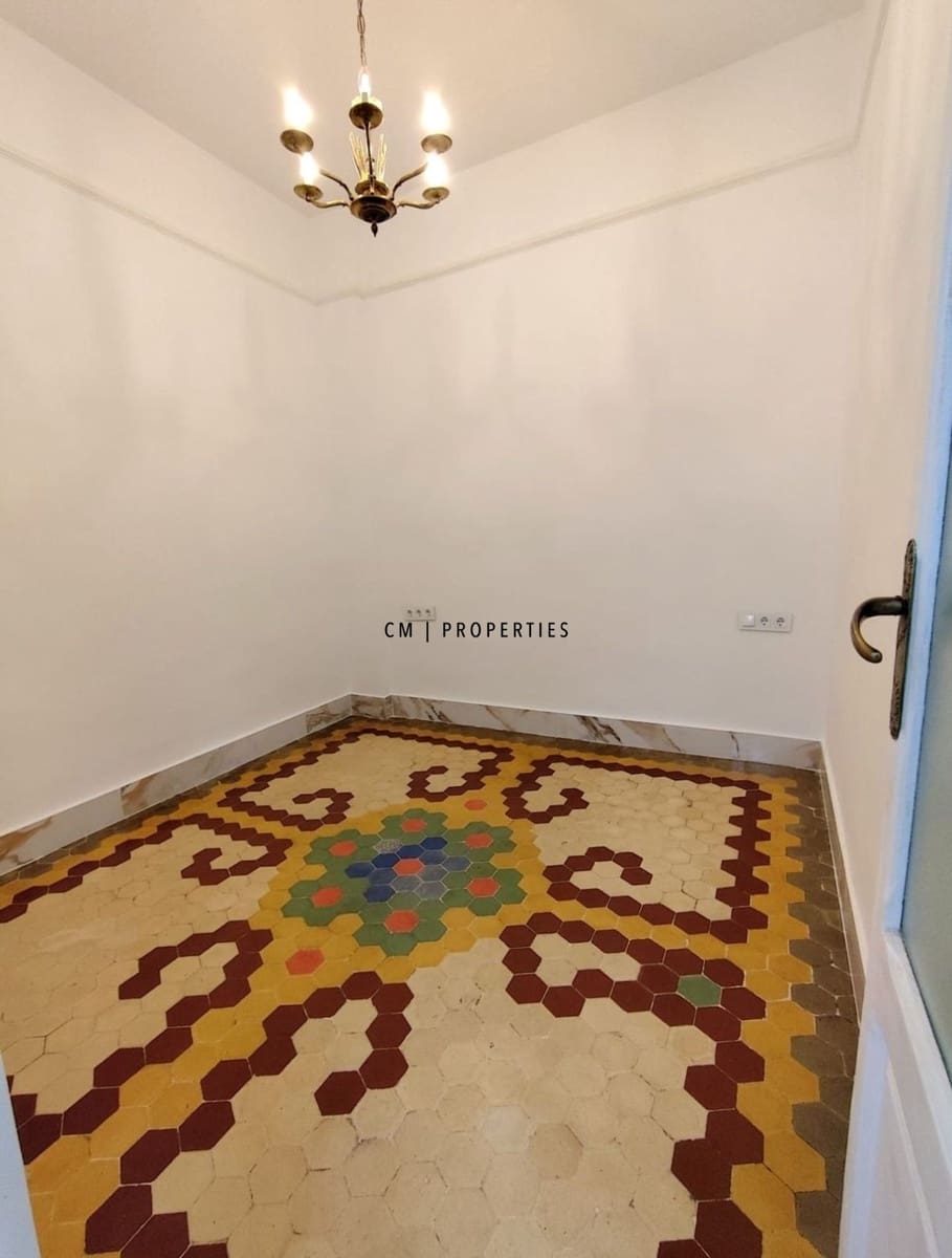 4 makuuhuone Asunto vuokrattavana paikassa Valencia kaupunki - 1 600 € (Ref: 9534761)