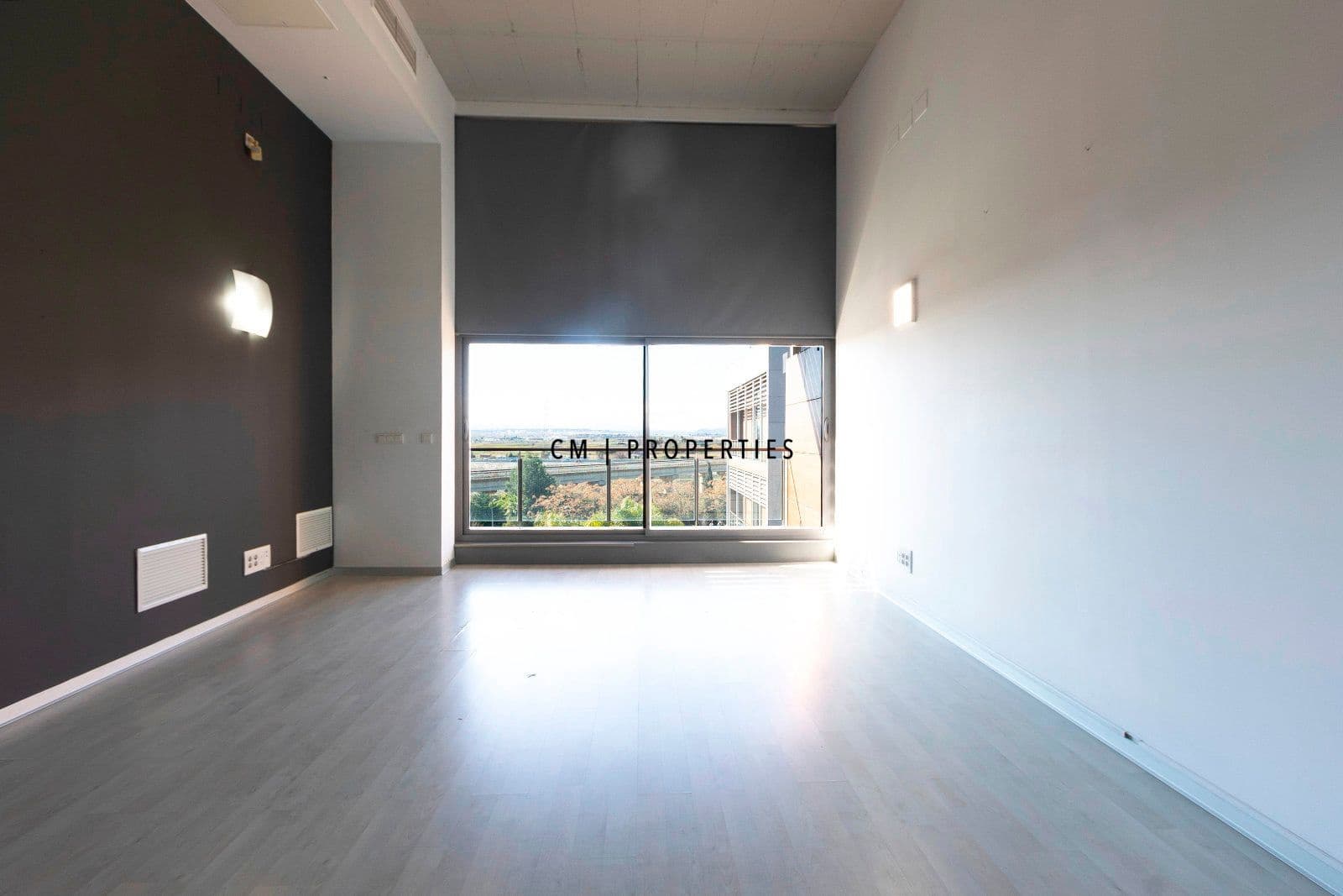 1 Zimmer Penthouse zu vermieten in Valencia Stadt mit Pool Garage - 1.250 € (Ref: 9535138)