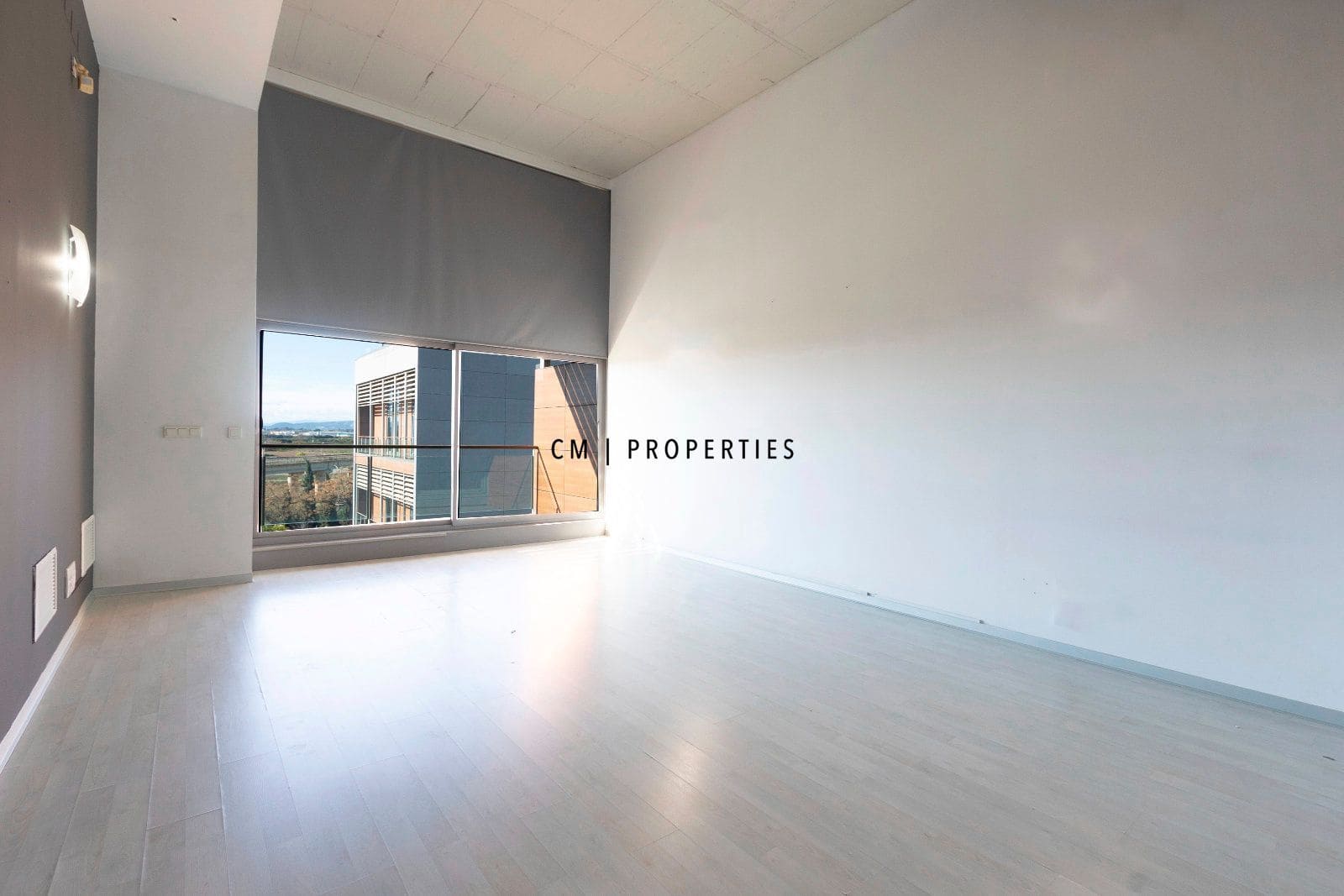 1 Zimmer Penthouse zu vermieten in Valencia Stadt mit Pool Garage - 1.250 € (Ref: 9535138)