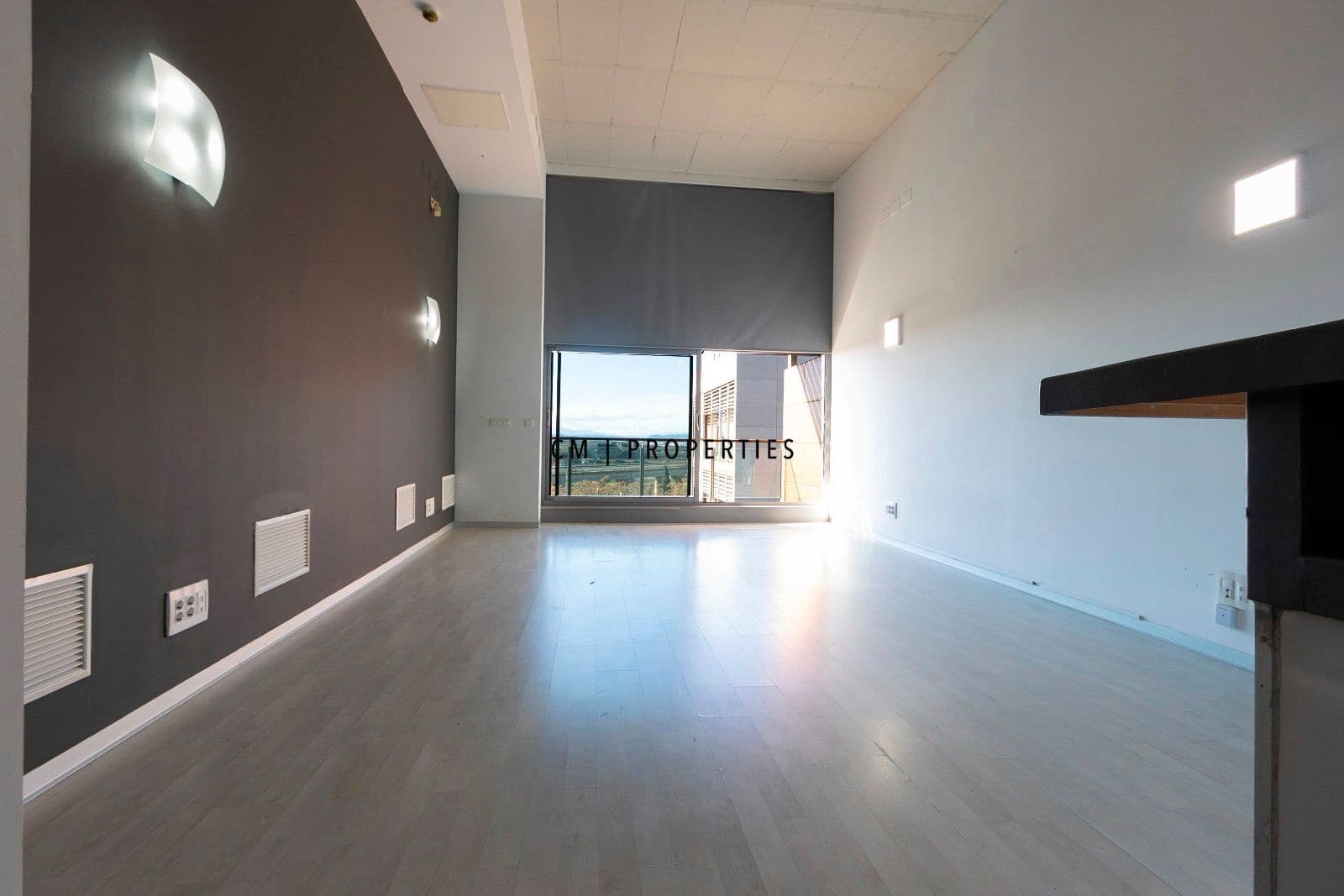 1 Zimmer Penthouse zu vermieten in Valencia Stadt mit Pool Garage - 1.250 € (Ref: 9535138)