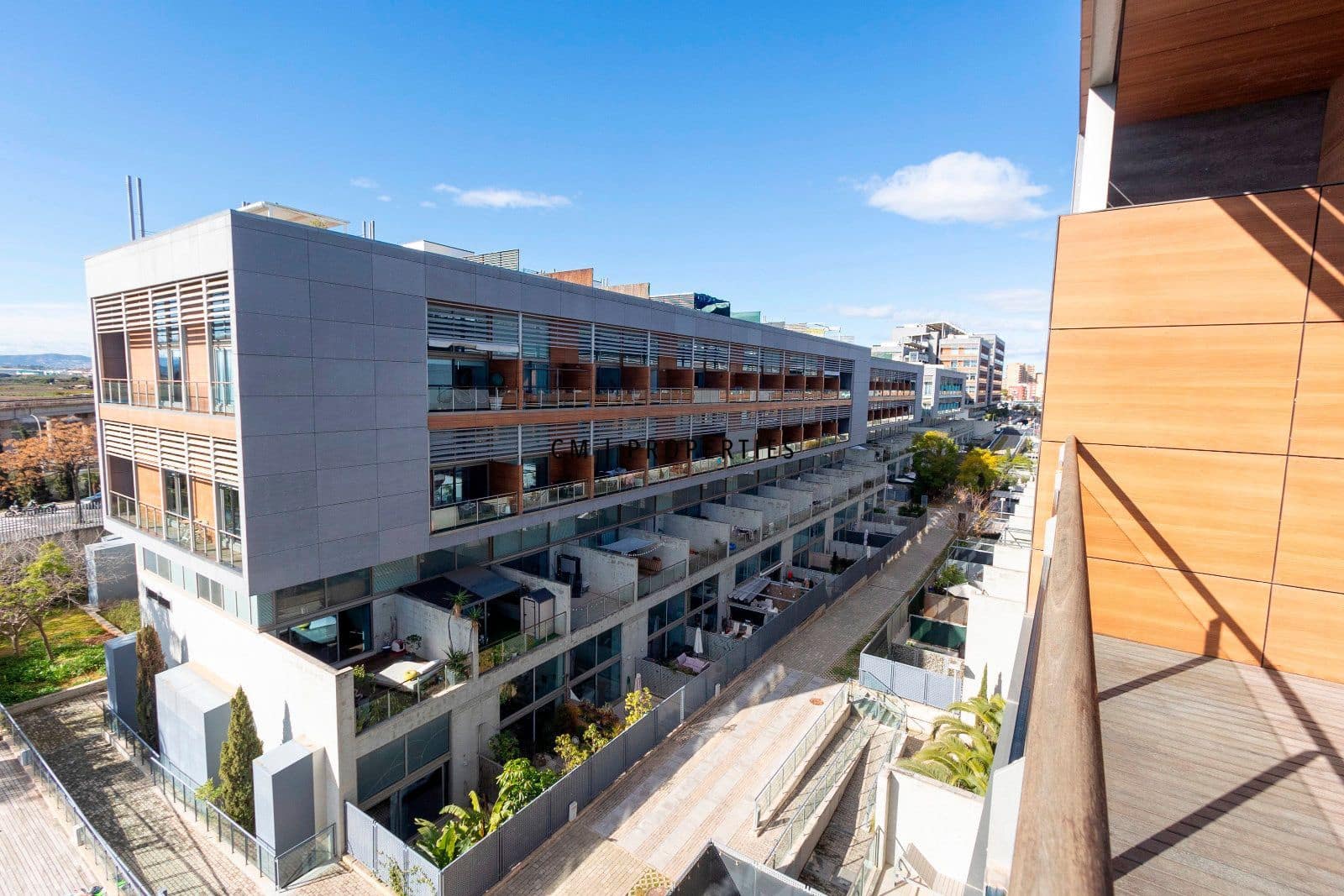 1 Zimmer Penthouse zu vermieten in Valencia Stadt mit Pool Garage - 1.250 € (Ref: 9535138)