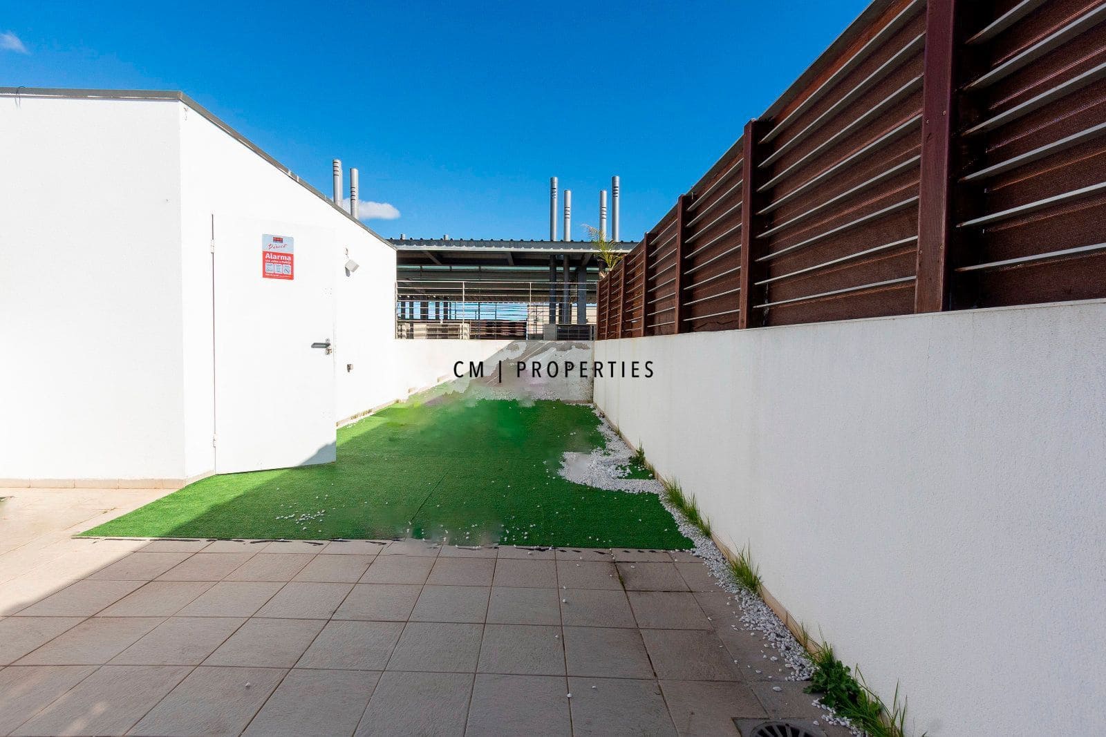 1 Zimmer Penthouse zu vermieten in Valencia Stadt mit Pool Garage - 1.250 € (Ref: 9535138)