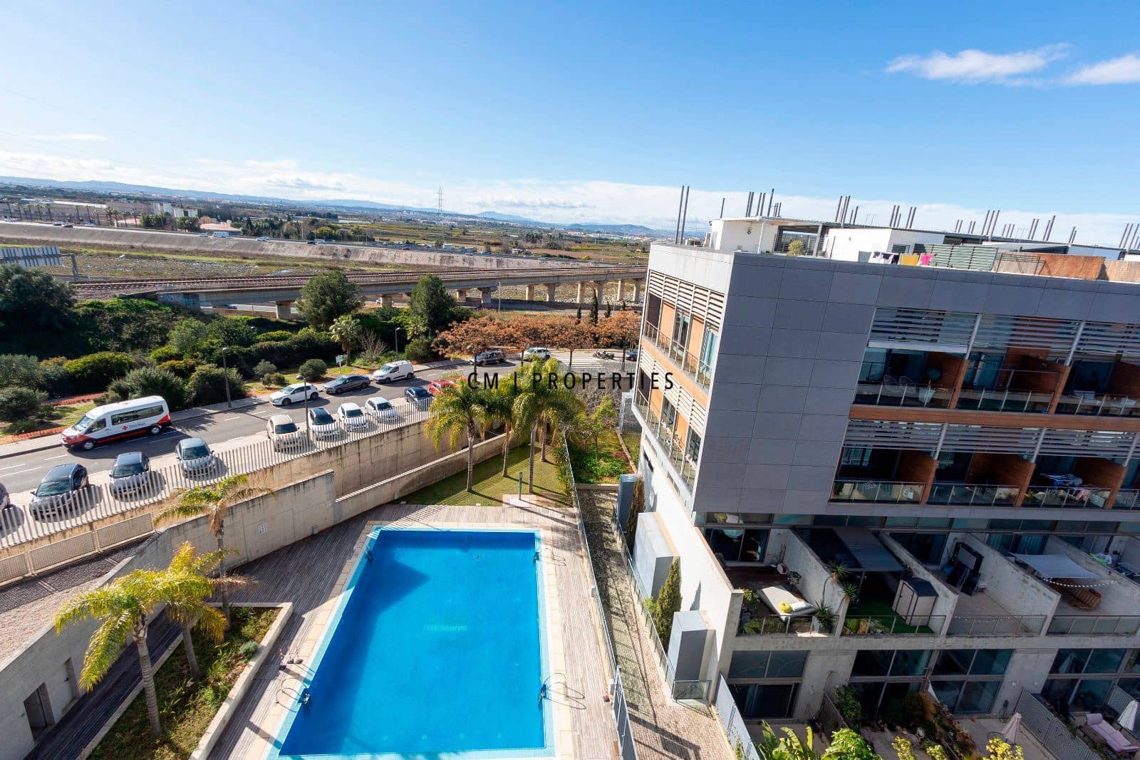 1 Zimmer Penthouse zu vermieten in Valencia Stadt mit Pool Garage - 1.250 € (Ref: 9535138)