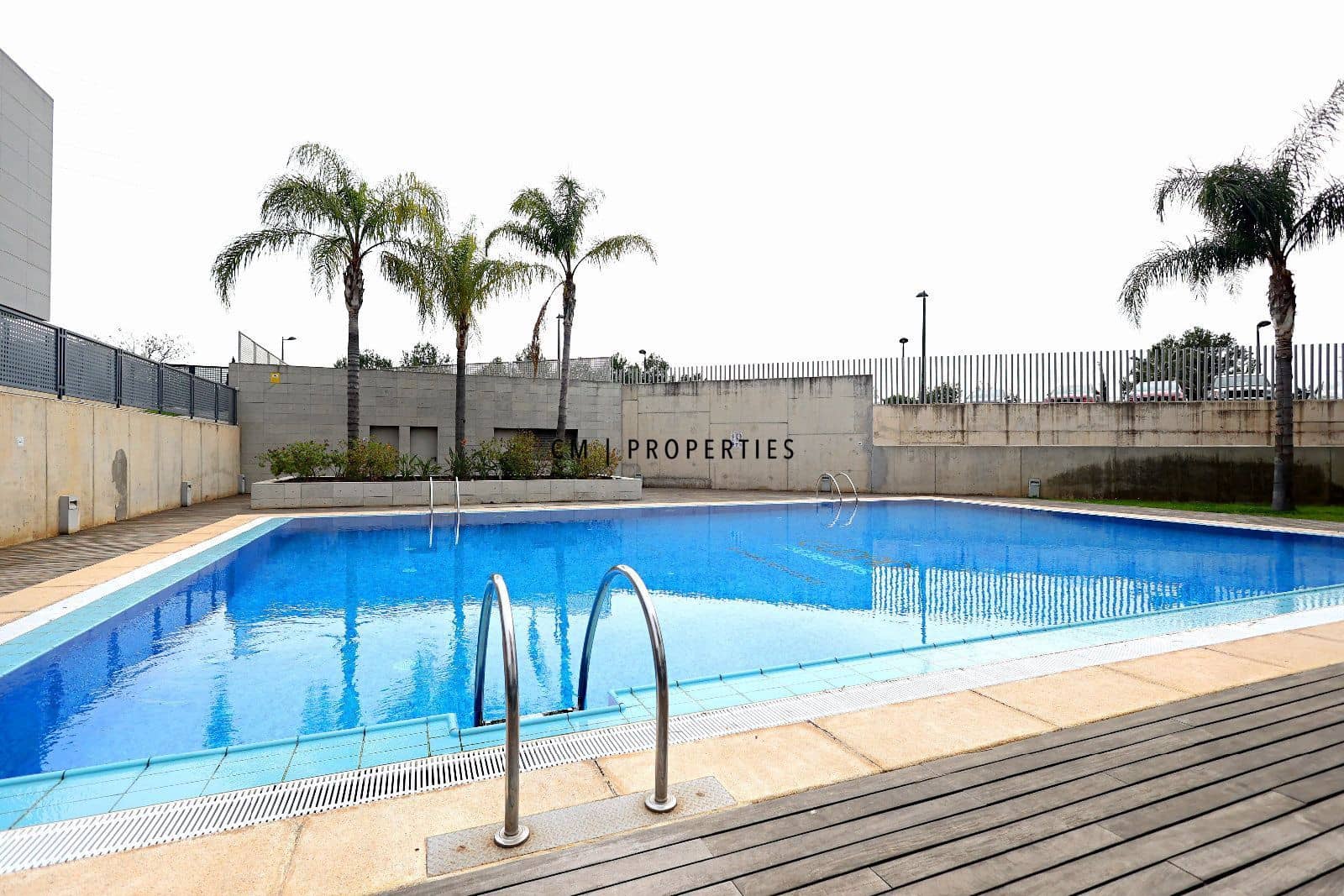 1 Zimmer Penthouse zu vermieten in Valencia Stadt mit Pool Garage - 1.250 € (Ref: 9535138)