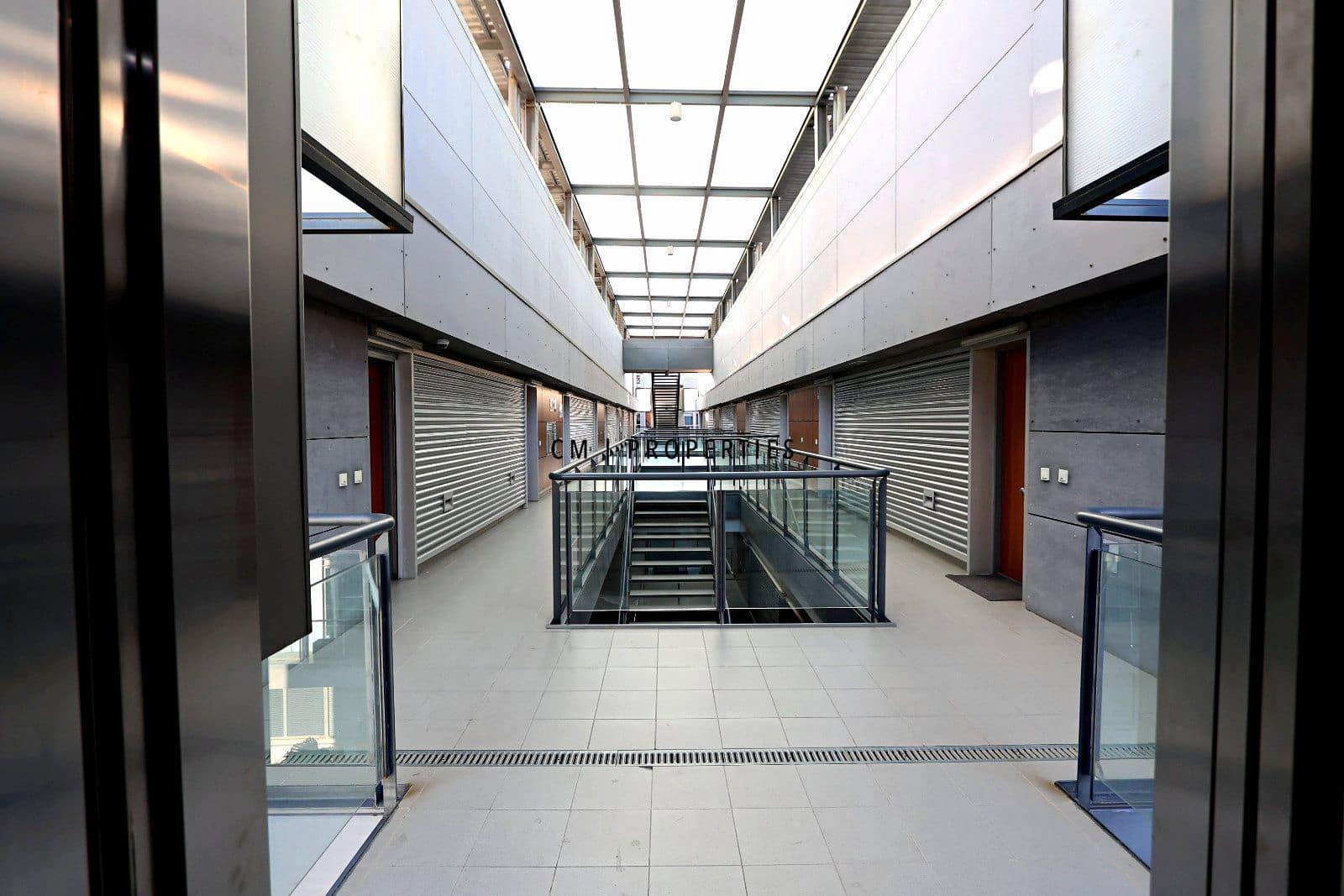 1 Zimmer Penthouse zu vermieten in Valencia Stadt mit Pool Garage - 1.250 € (Ref: 9535138)