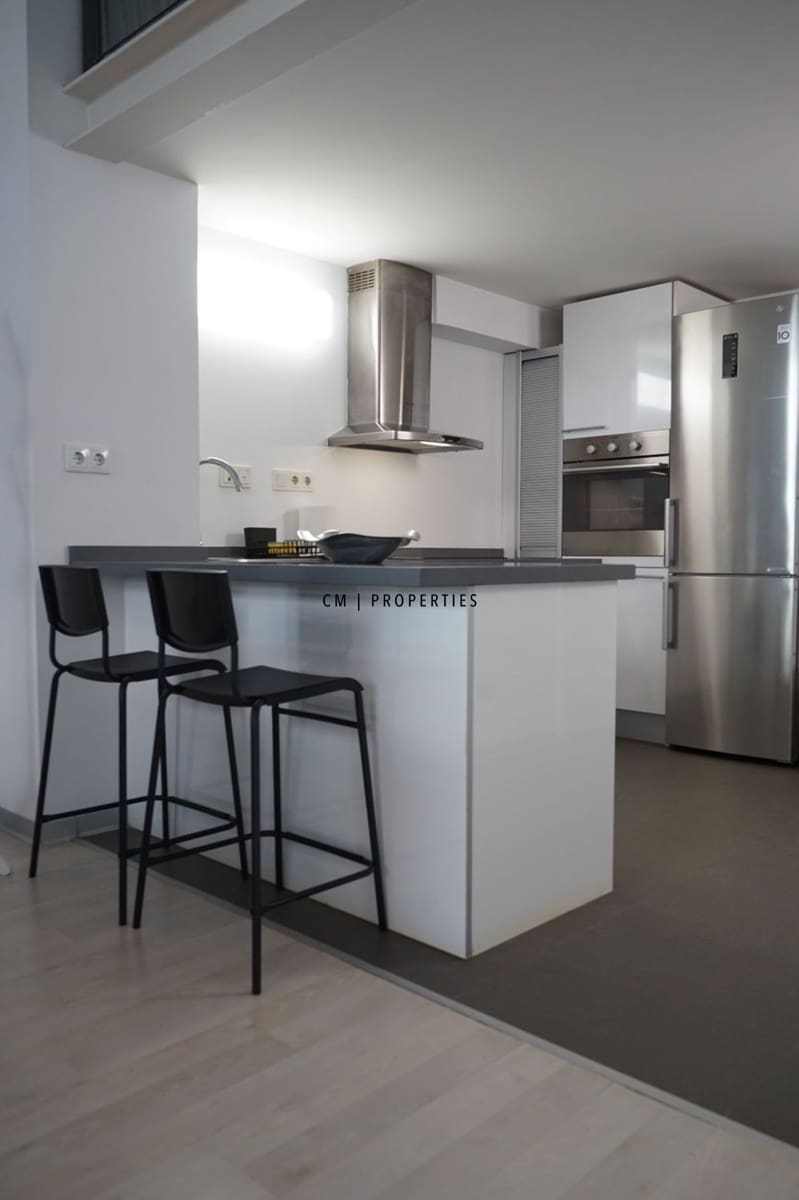Appartement de 1 chambre à louer à Xirivella avec garage - 1 250 € (Ref: 9536283)