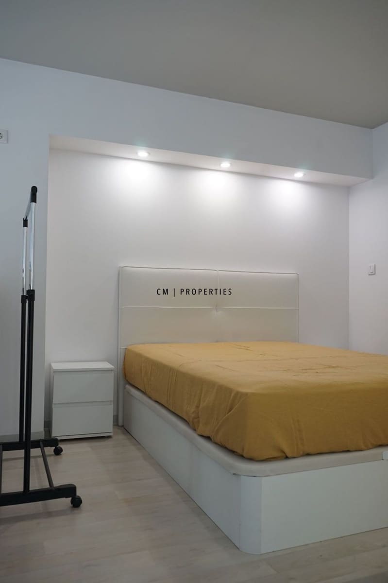 Appartement de 1 chambre à louer à Xirivella avec garage - 1 250 € (Ref: 9536283)