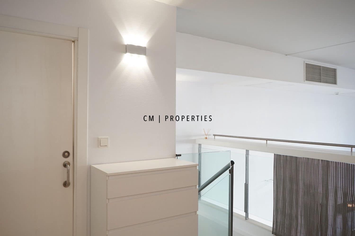 Appartement de 1 chambre à louer à Xirivella avec garage - 1 250 € (Ref: 9536283)