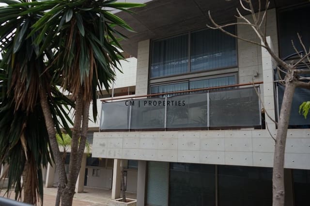 Appartement de 1 chambre à louer à Xirivella avec garage - 1 250 € (Ref: 9536283)