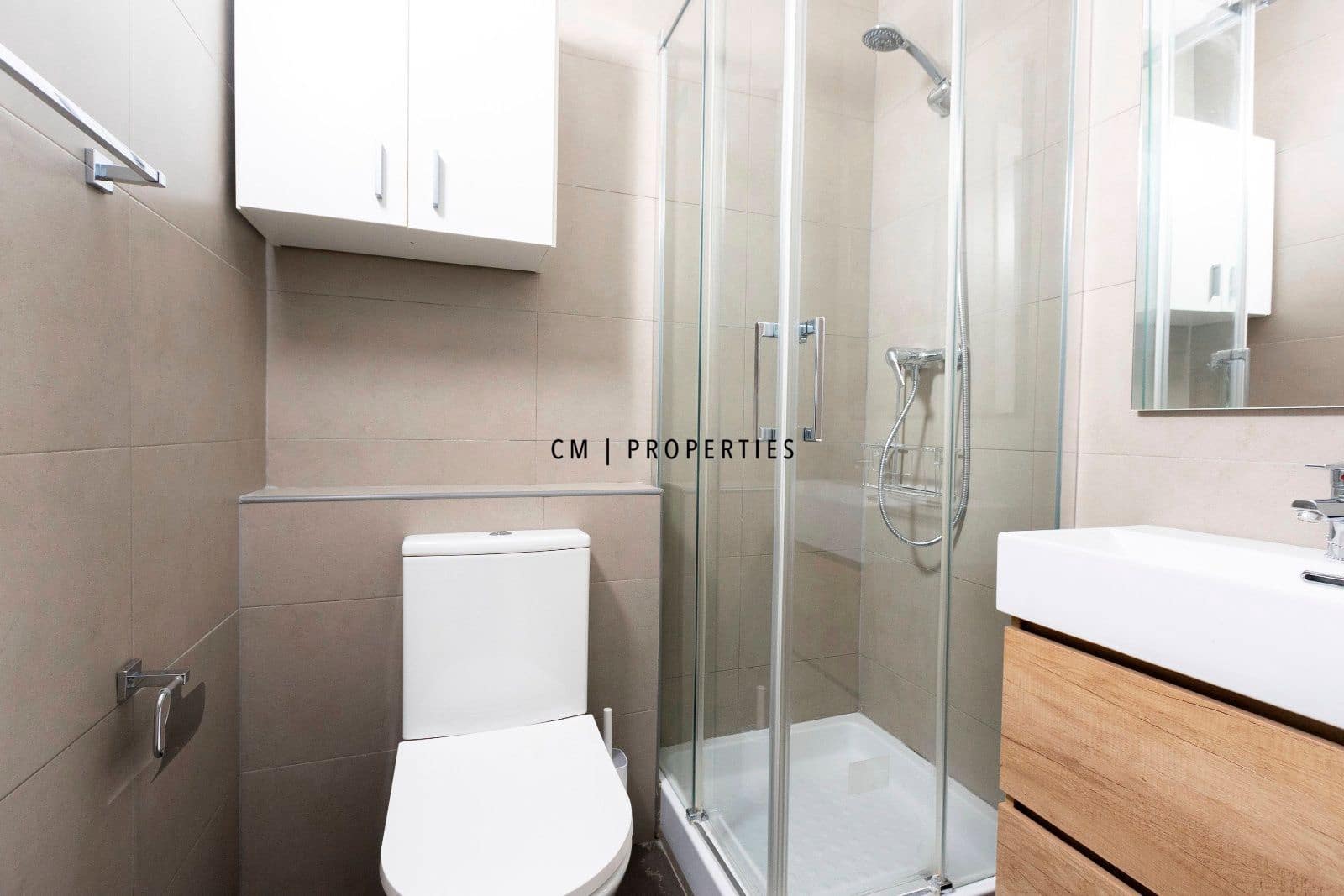 1 bedroom Flat for rent in Xirivella with garage - € 1,250 (Ref: 9536283)